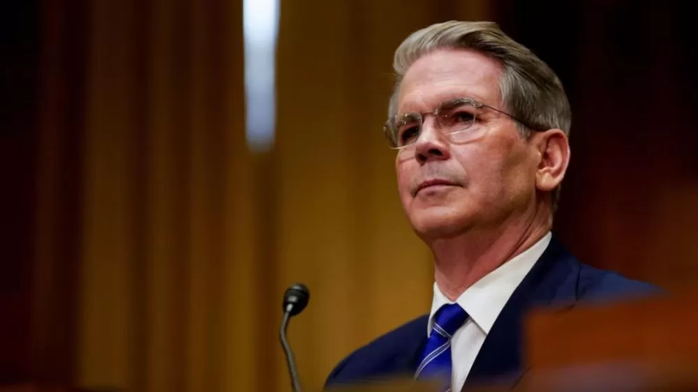 Trump aposta em tarifas para impulsionar economia e promete reduzir gastos sem elevar dívida, diz Tesouro