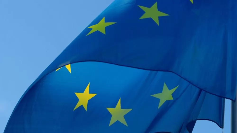 BCE reduz taxa de juros para 2,65% e mantém cautela diante de incertezas econômicas