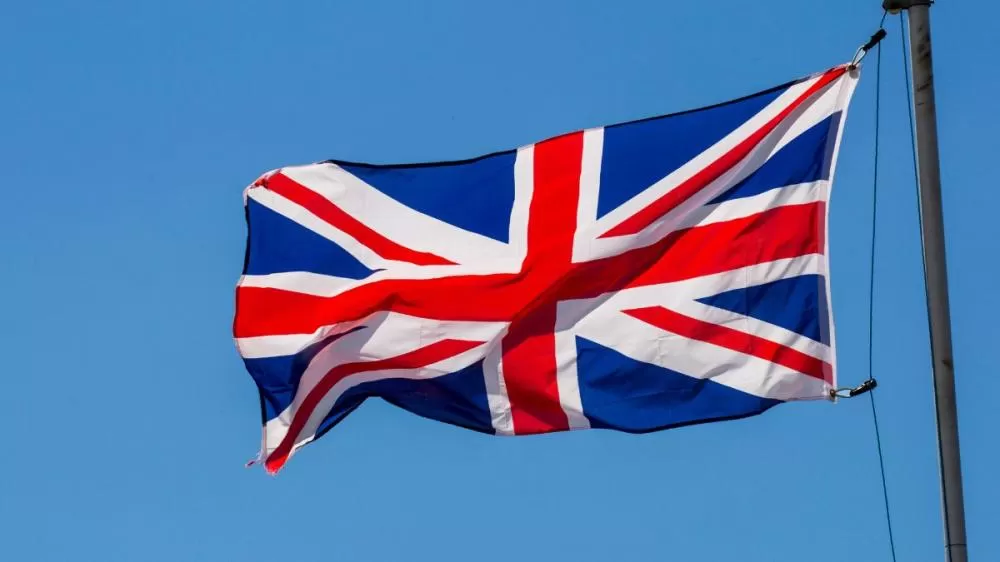 Guerra tarifária de Trump pode encolher economia do Reino Unido em até 1%, alerta órgão fiscal