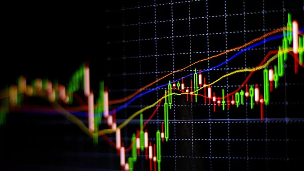 Wall Street fecha em alta com petróleo em queda e foco total no Fed