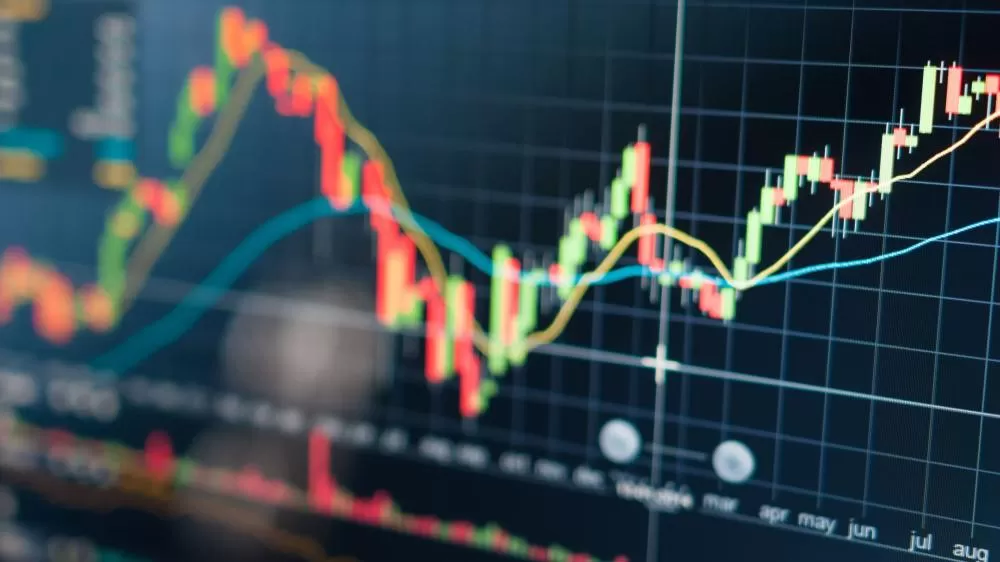 Mercados globais operam com cautela diante de impasse fiscal nos EUA e ameaça de novas tarifas